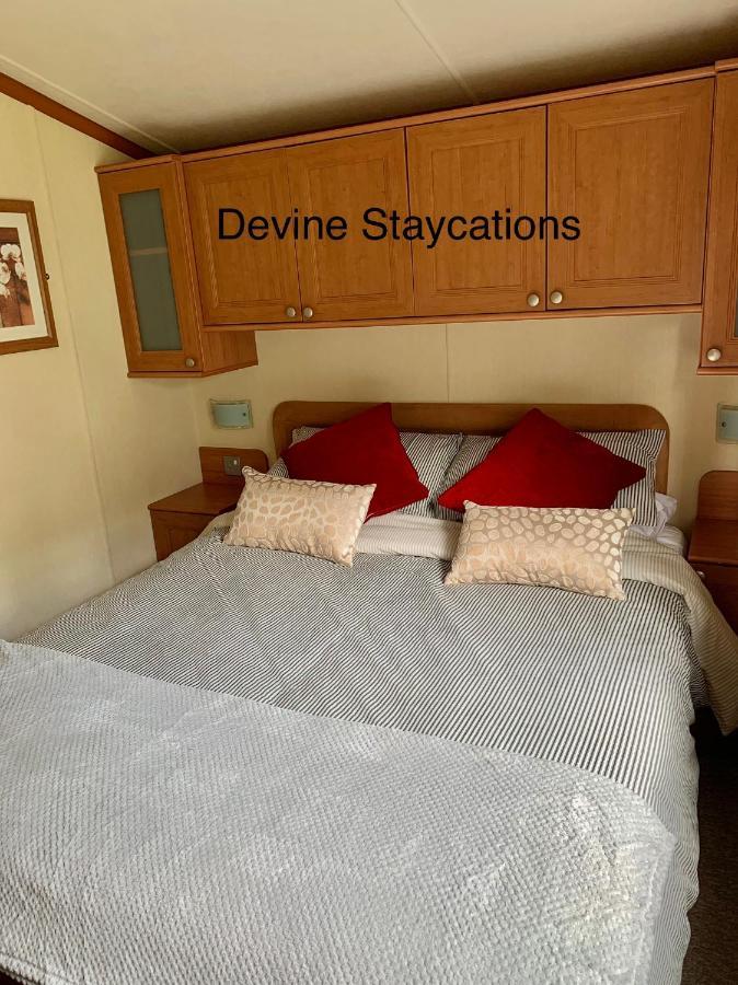 Devine Staycations At 38 Riverside Гоік Екстер'єр фото
